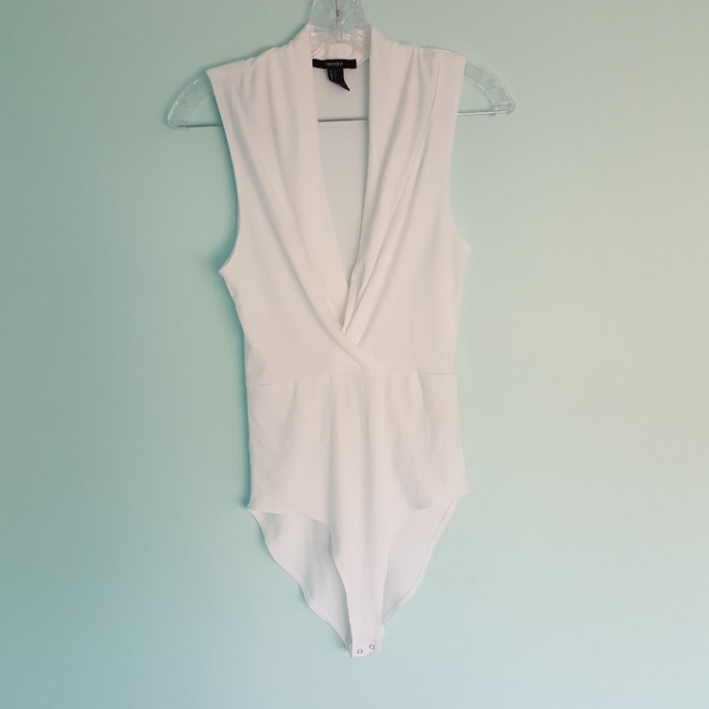 ~NWOT~ F21 bodysuit